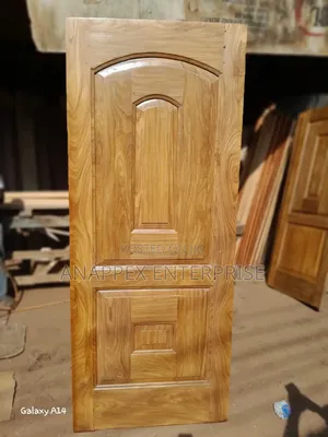 Polished Wooden Door at Affordable Prices