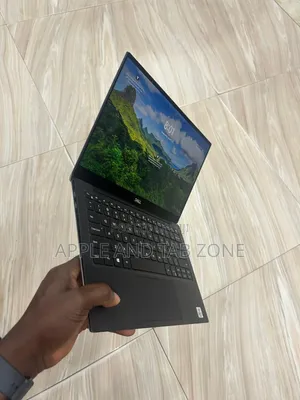 Laptop Dell XPS 13 7390 4GB Intel Core i7 SSD 512GB