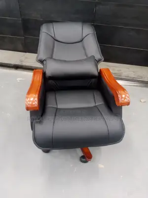 Executive Office Chair
