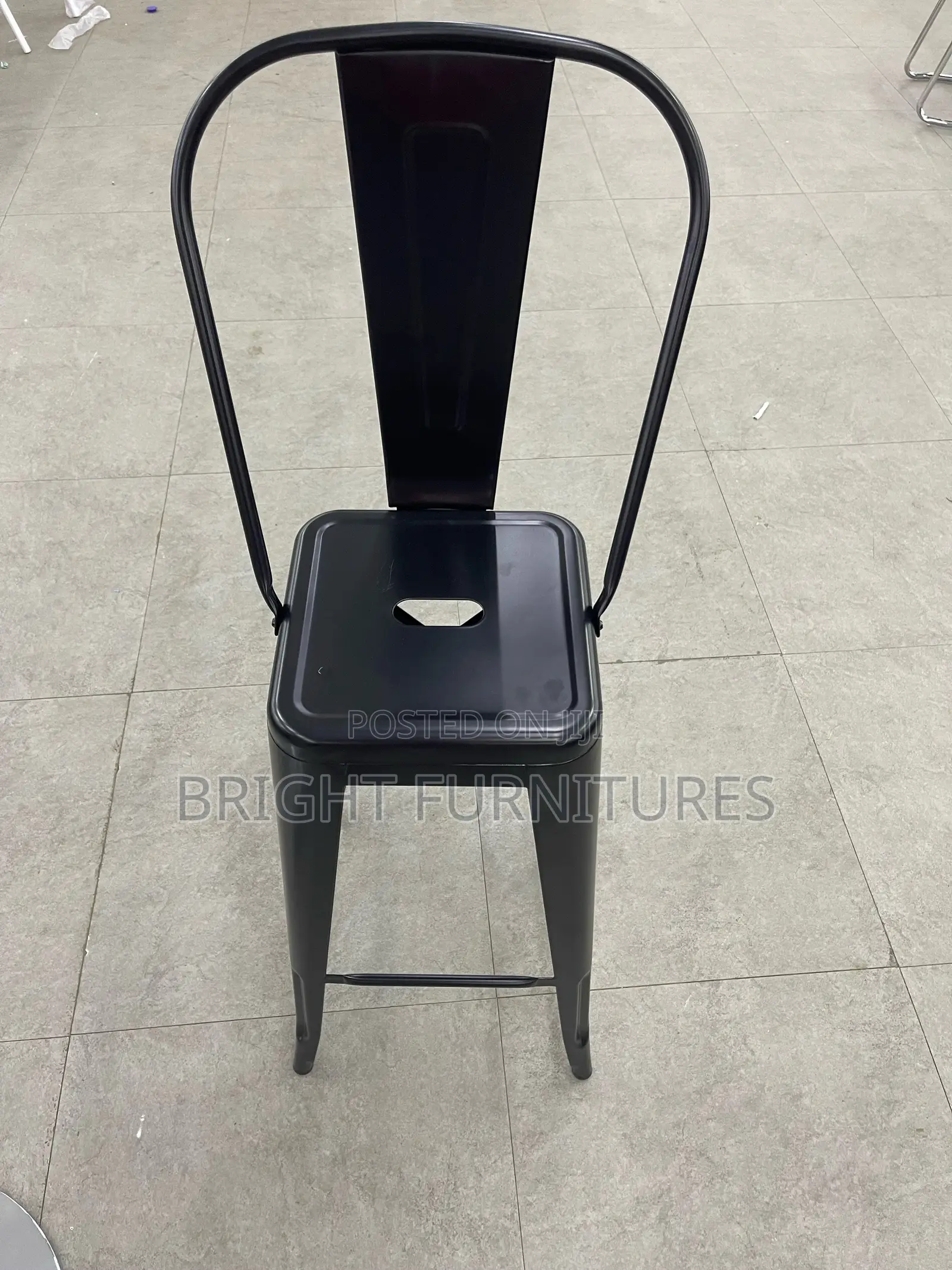 High Quality Unique Bar Table With Two(2) Bar Stools