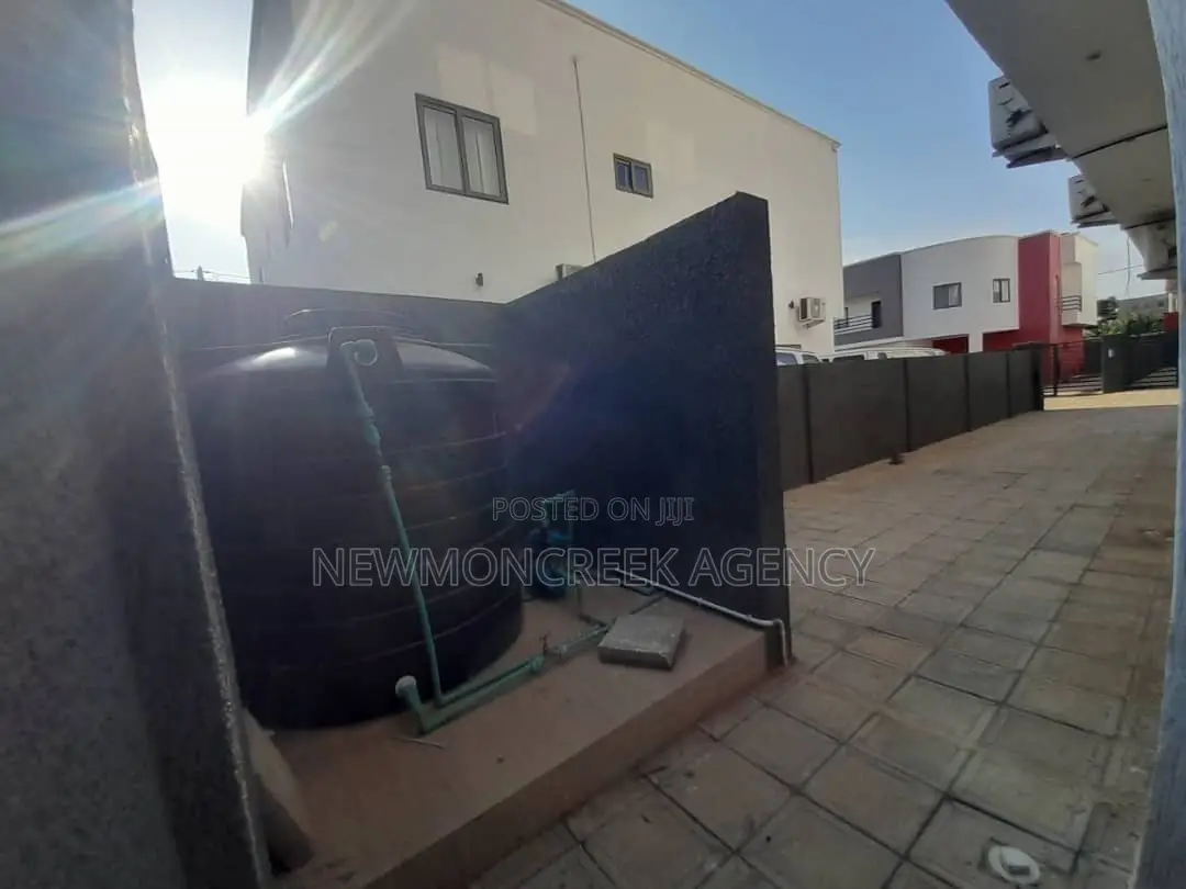4bdrm Duplex in Adenta Pantang, Accra Metropolitan for sale