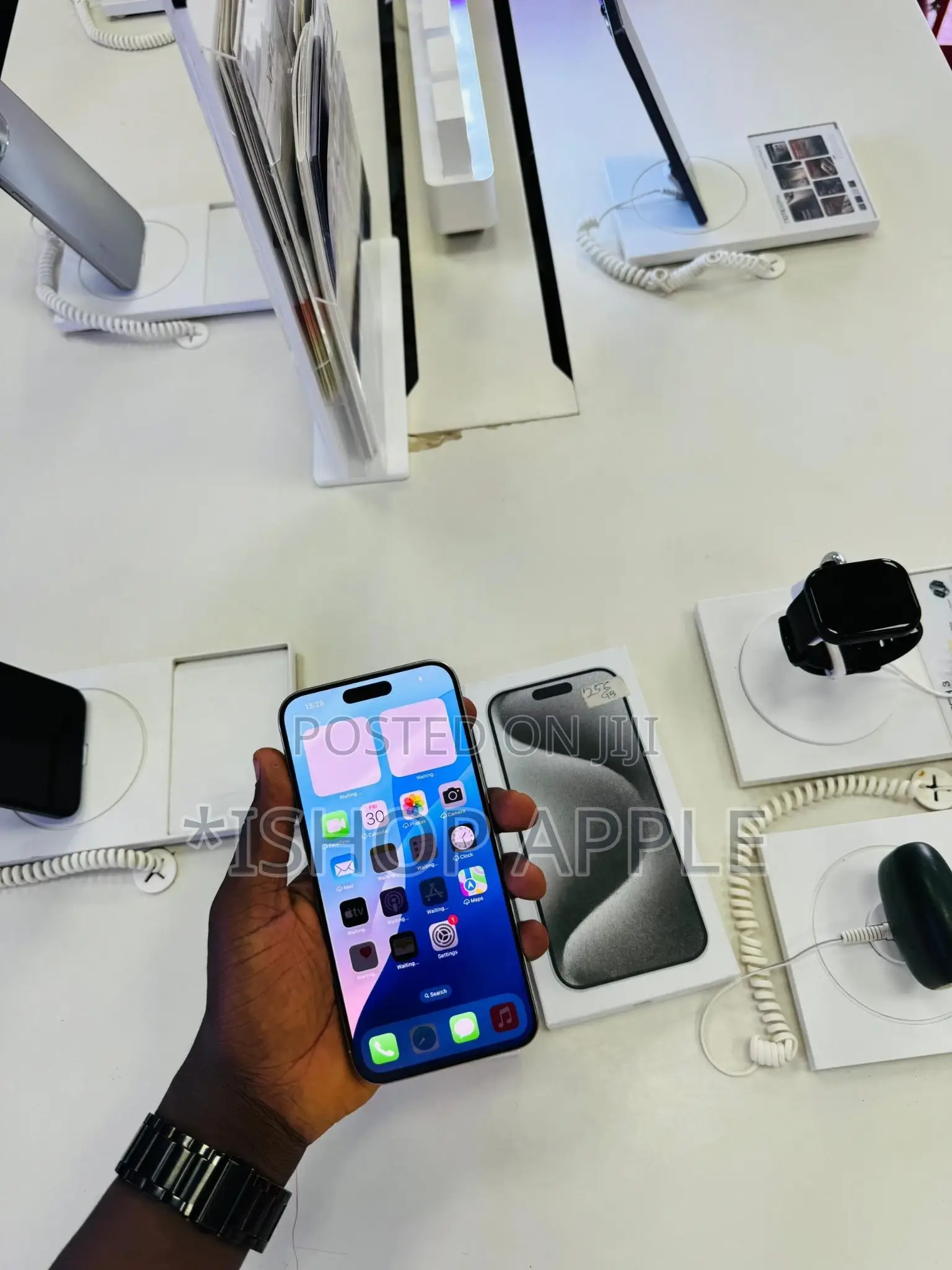 Apple iPhone 15 Pro Max 256 GB White