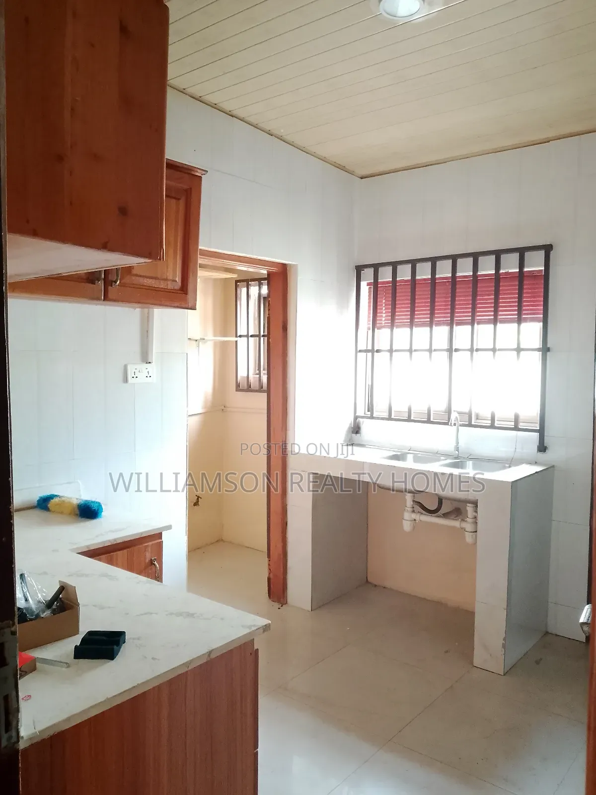 4bdrm House in Community 20 Estate, Spintex for rent