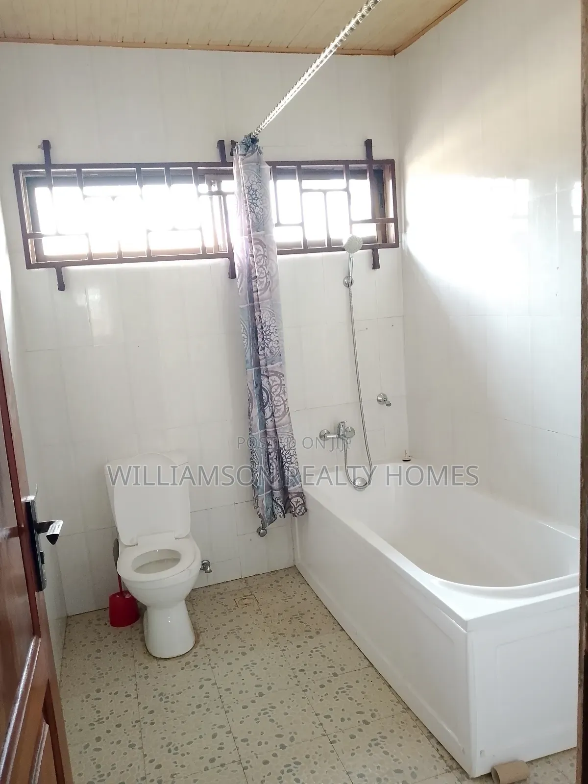 4bdrm House in Community 20 Estate, Spintex for rent