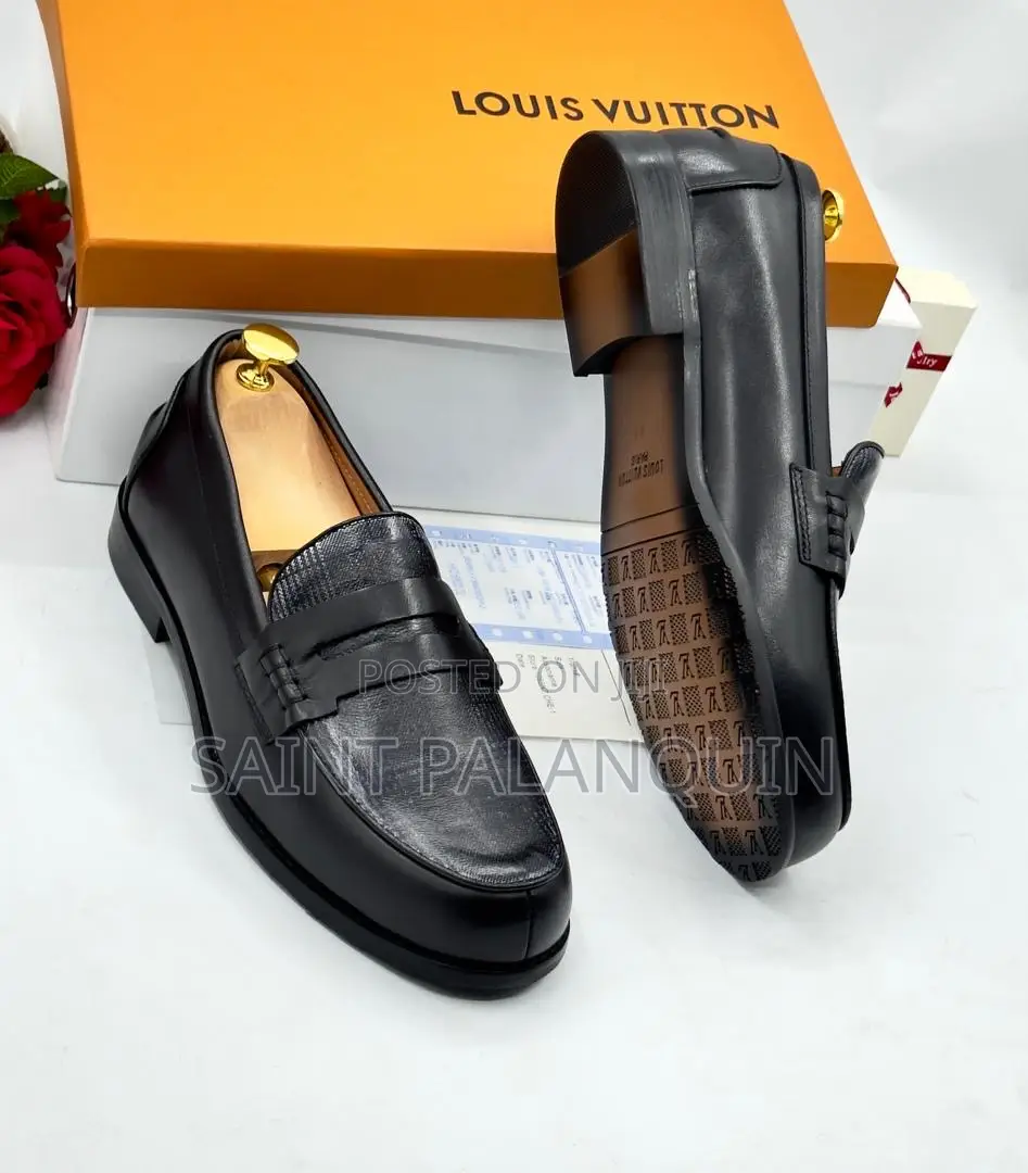 Quality Vuitton Shoe