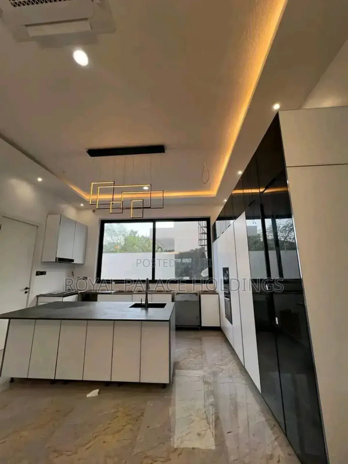 4bdrm House in Ashalley Botwe for sale
