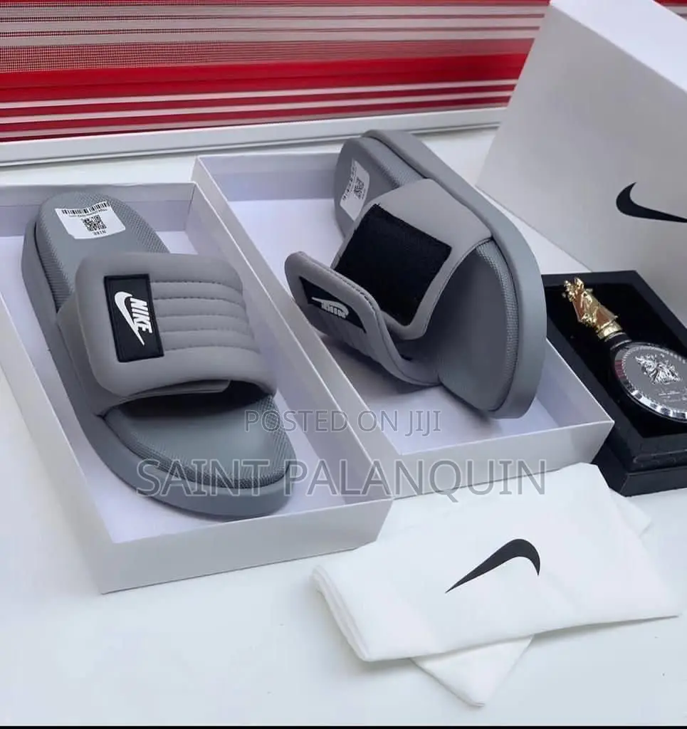 Nike Comfort Slides