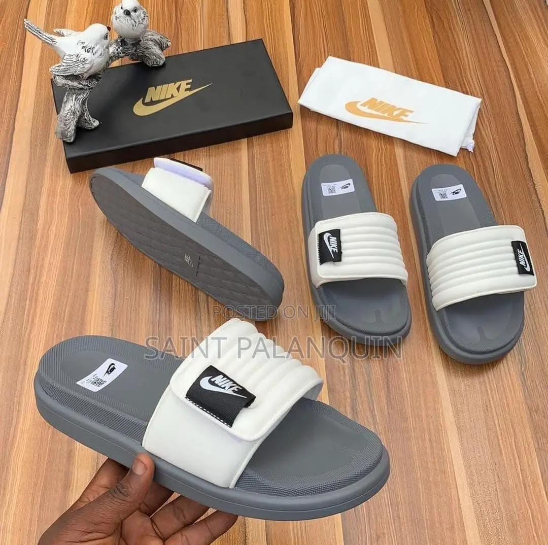 Nike Ofcourt Adjustable Slides