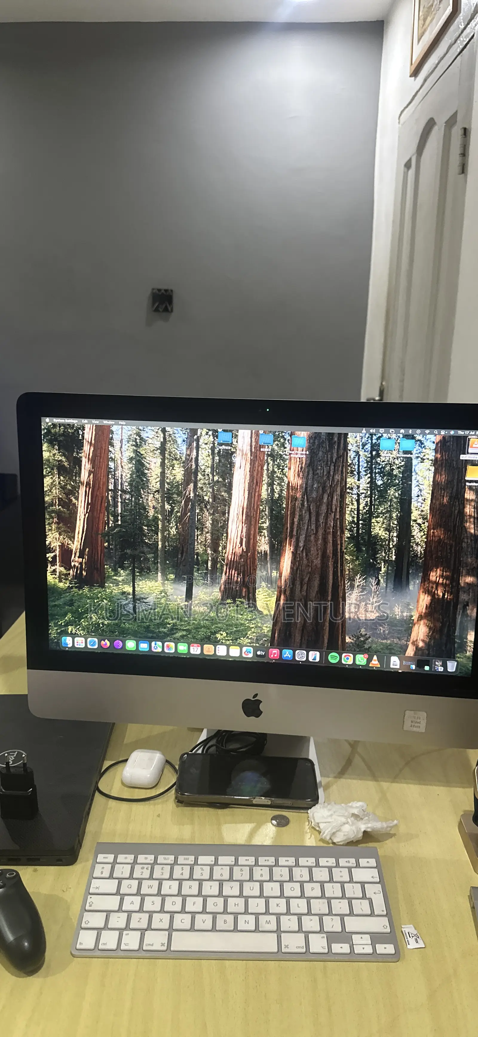 Desktop Computer Apple iMac 8GB Intel Core I5 SSHD (Hybrid) 1T