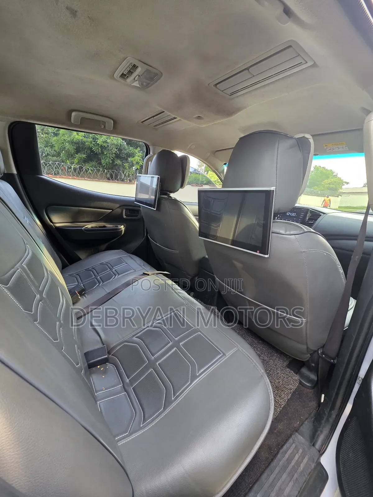 Mitsubishi L200 2023 White