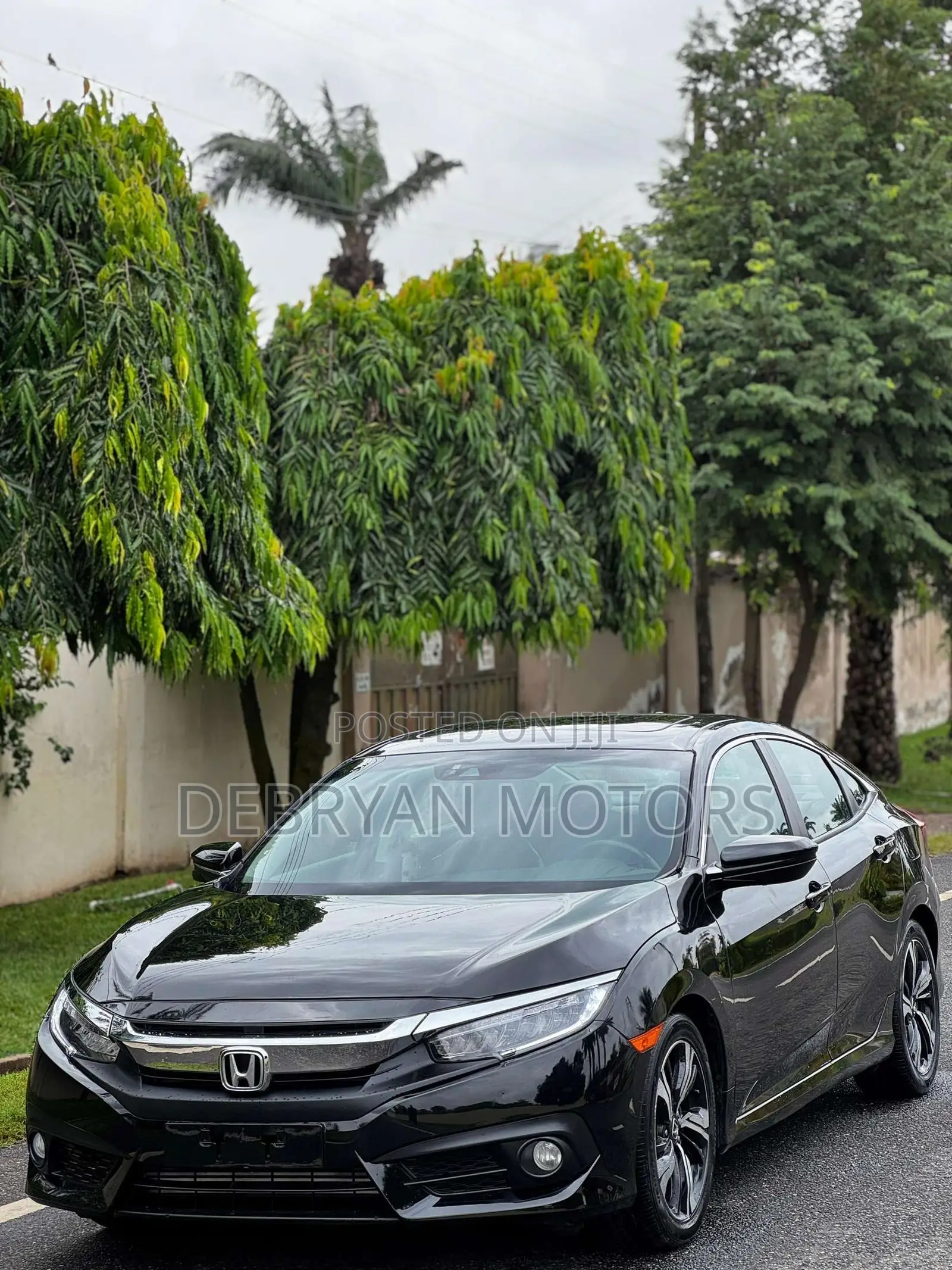 Honda Civic Touring 4dr Sedan (1.5L 4cyl) 2017 Black