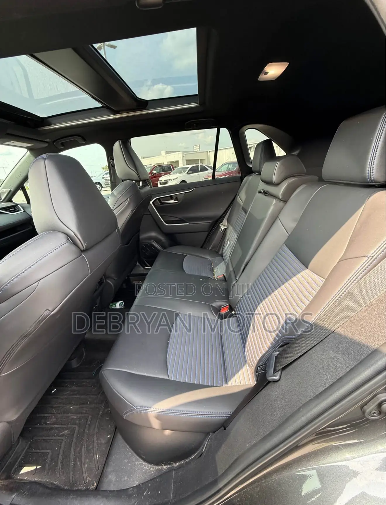 Toyota RAV4 Hybrid 2023 Gray