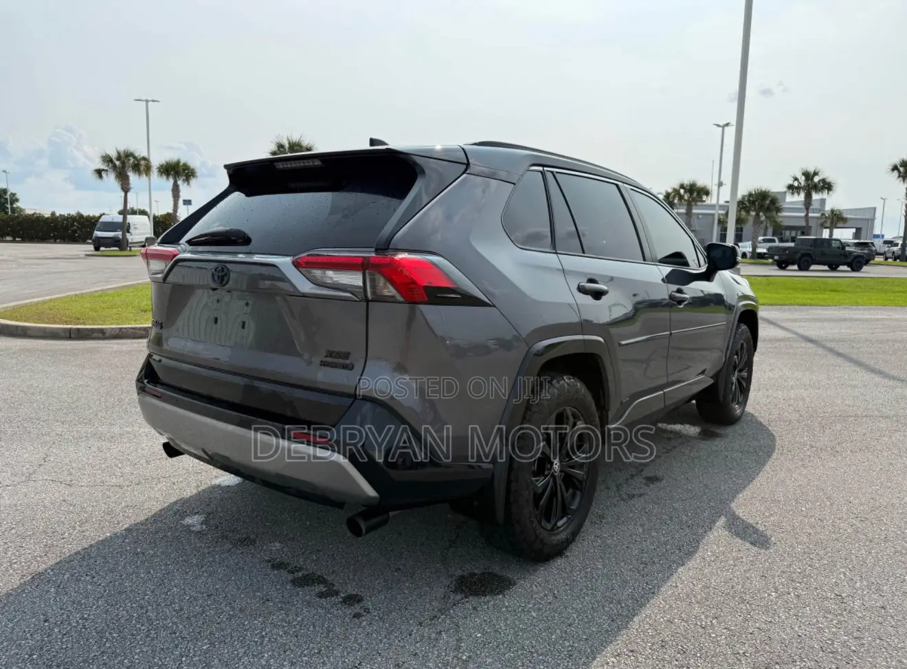 Toyota RAV4 Hybrid 2023 Gray