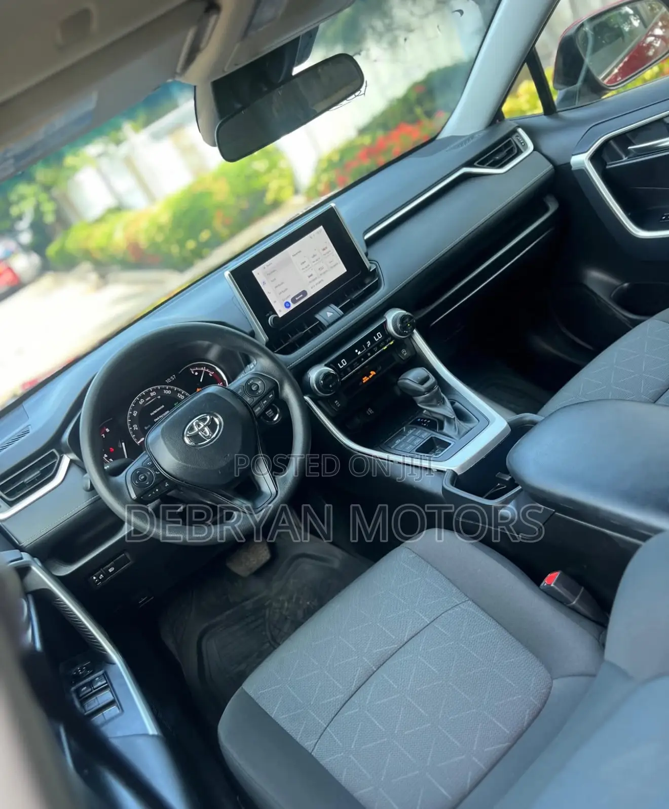 Toyota RAV4 XLE AWD 2024 Red