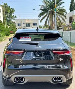 Jaguar F-Pace SVR 2021 Black