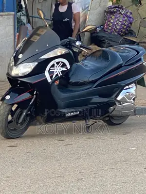 Yamaha Majesty 2015 Black