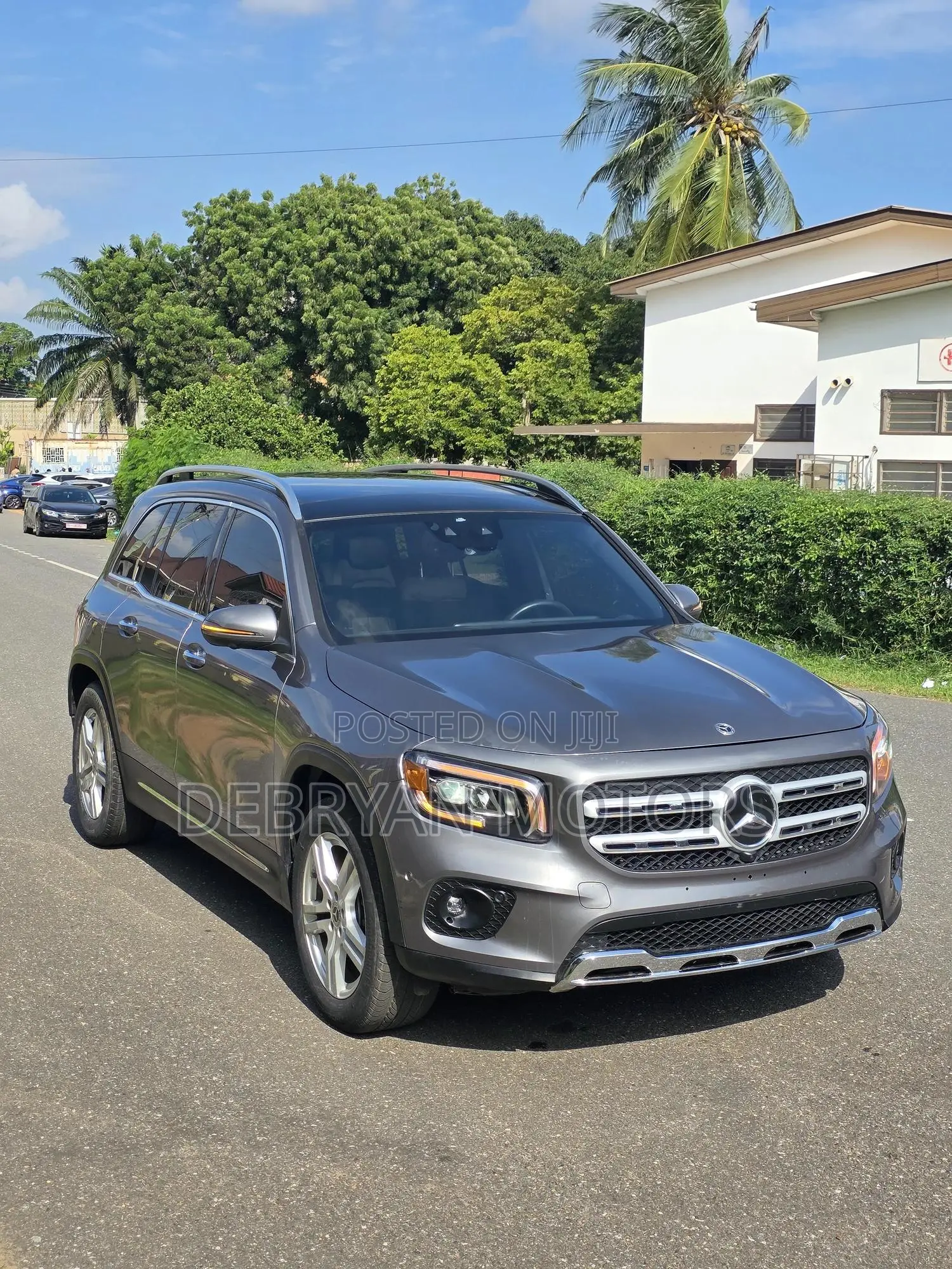 Mercedes-Benz GLB-Class GLB 250 4MATIC 2023 Gray