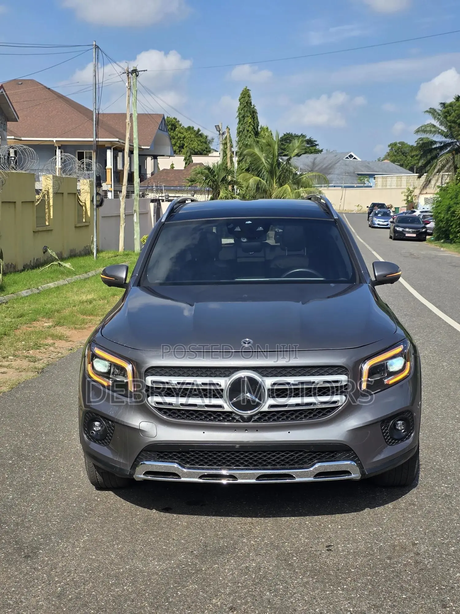 Mercedes-Benz GLB-Class GLB 250 4MATIC 2023 Gray