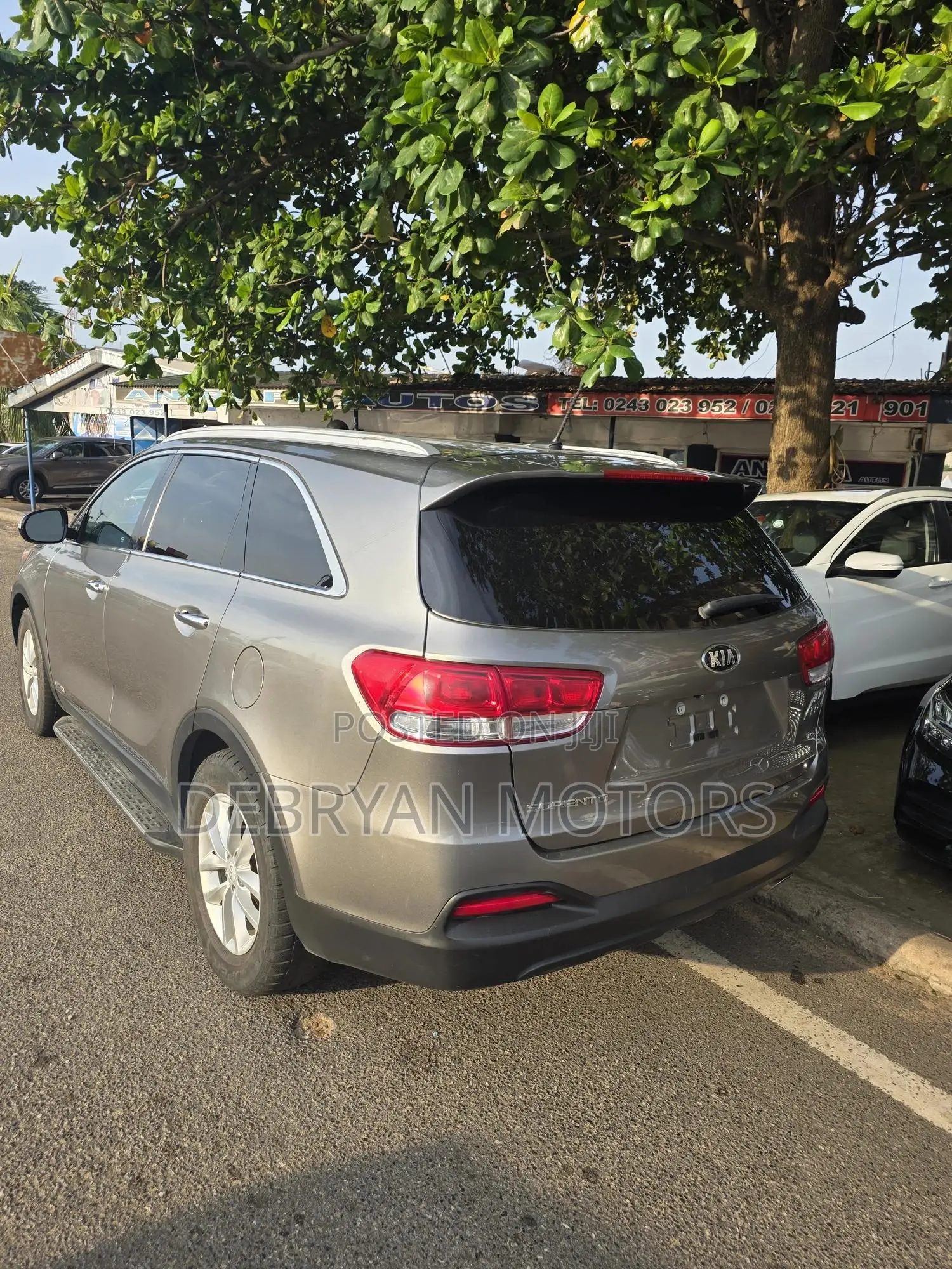 Kia Sorento 4dr SUV 2016 Gray