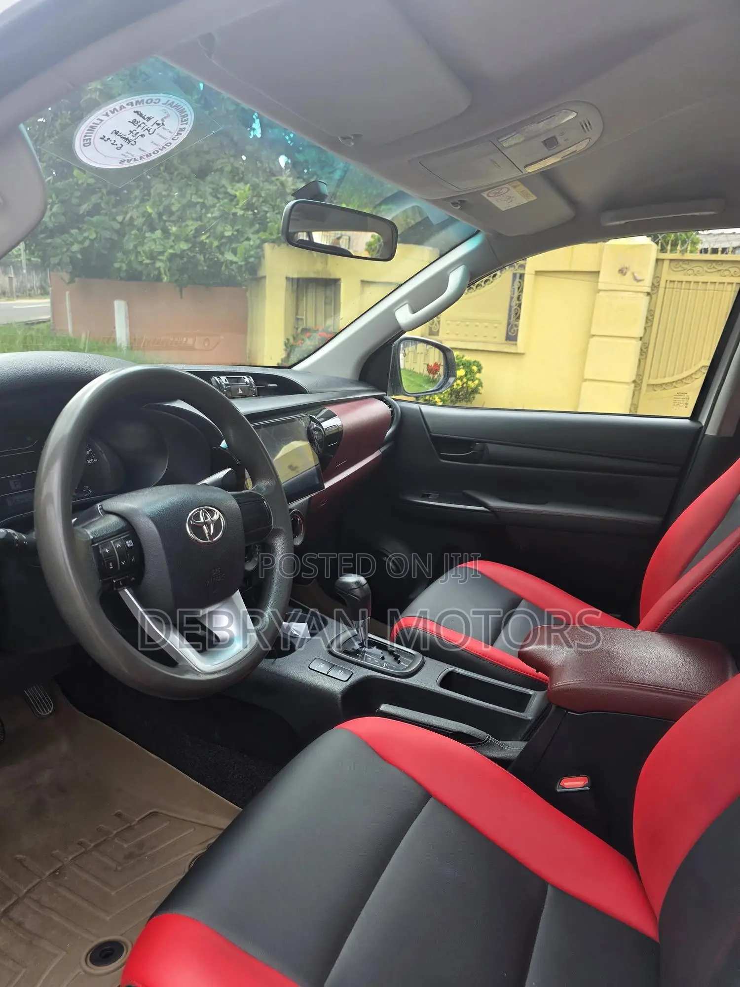 Toyota Hilux Revo Double Cab Petrol 2.7 AWD 2022 White