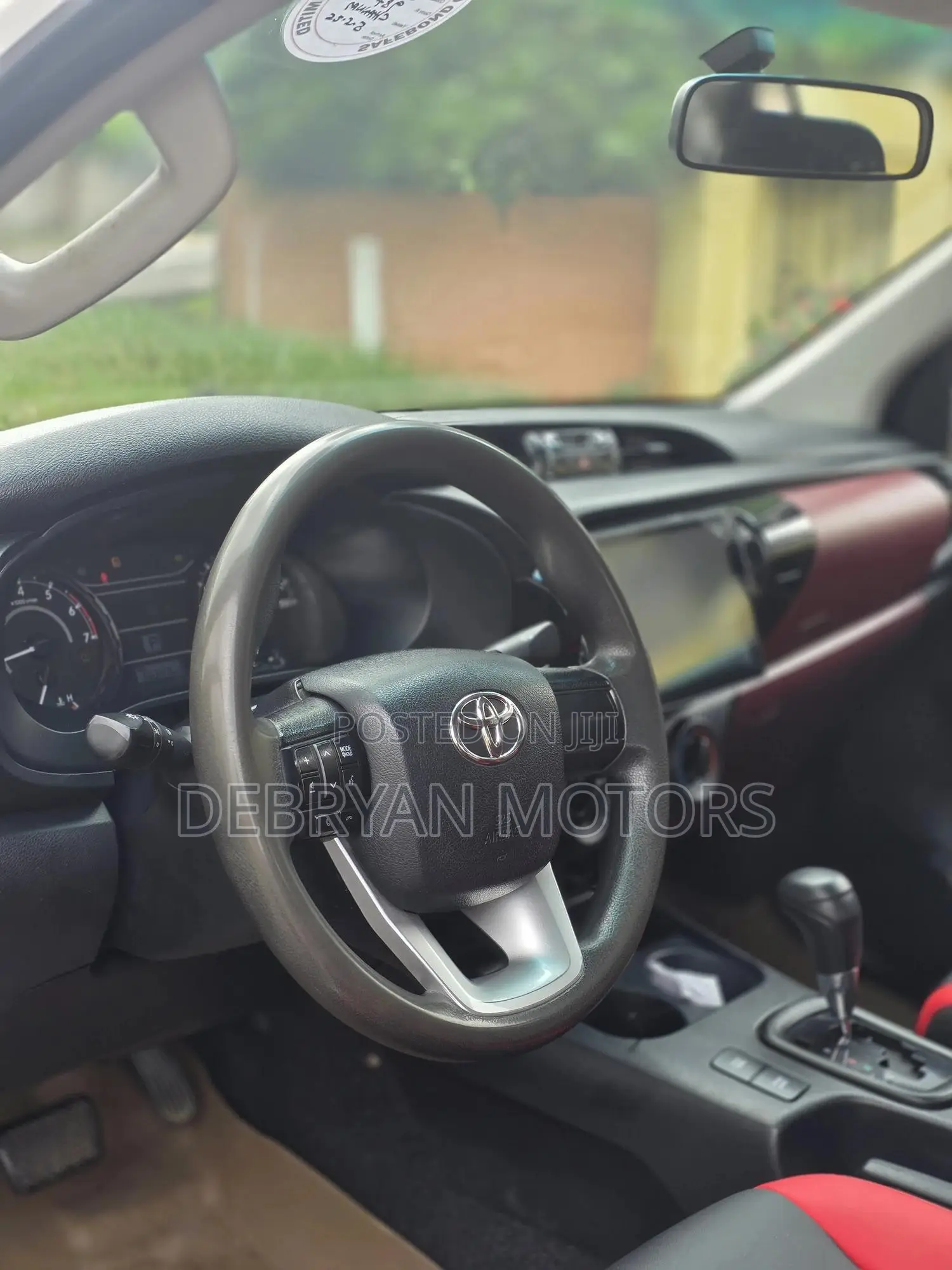 Toyota Hilux Revo Double Cab Petrol 2.7 AWD 2022 White