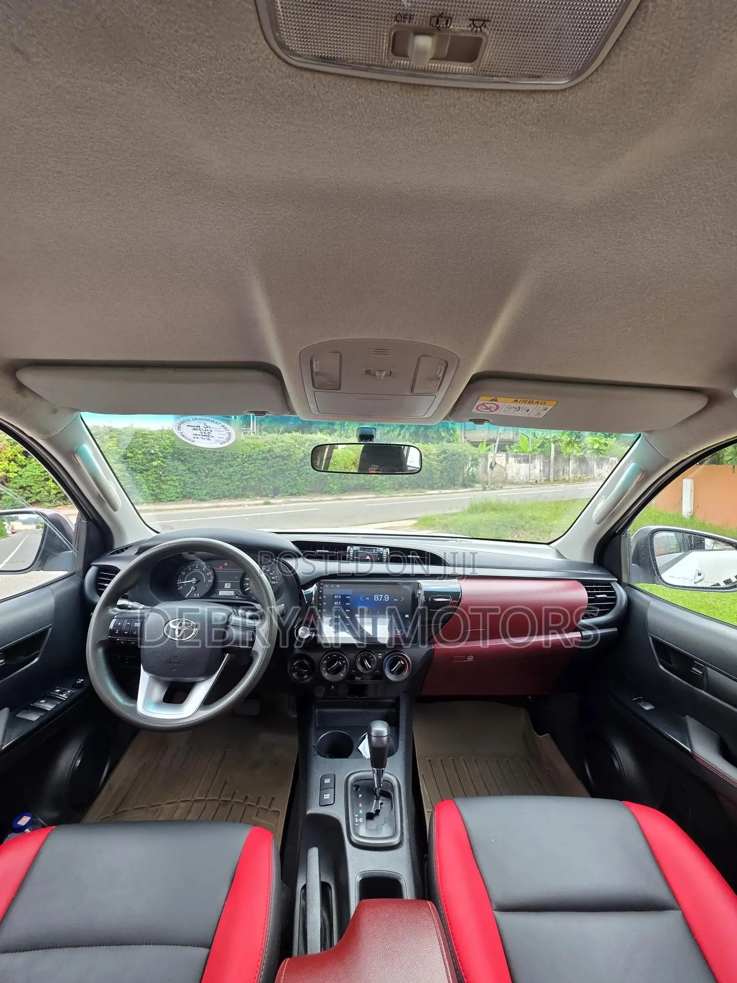 Toyota Hilux Revo Double Cab Petrol 2.7 AWD 2022 White