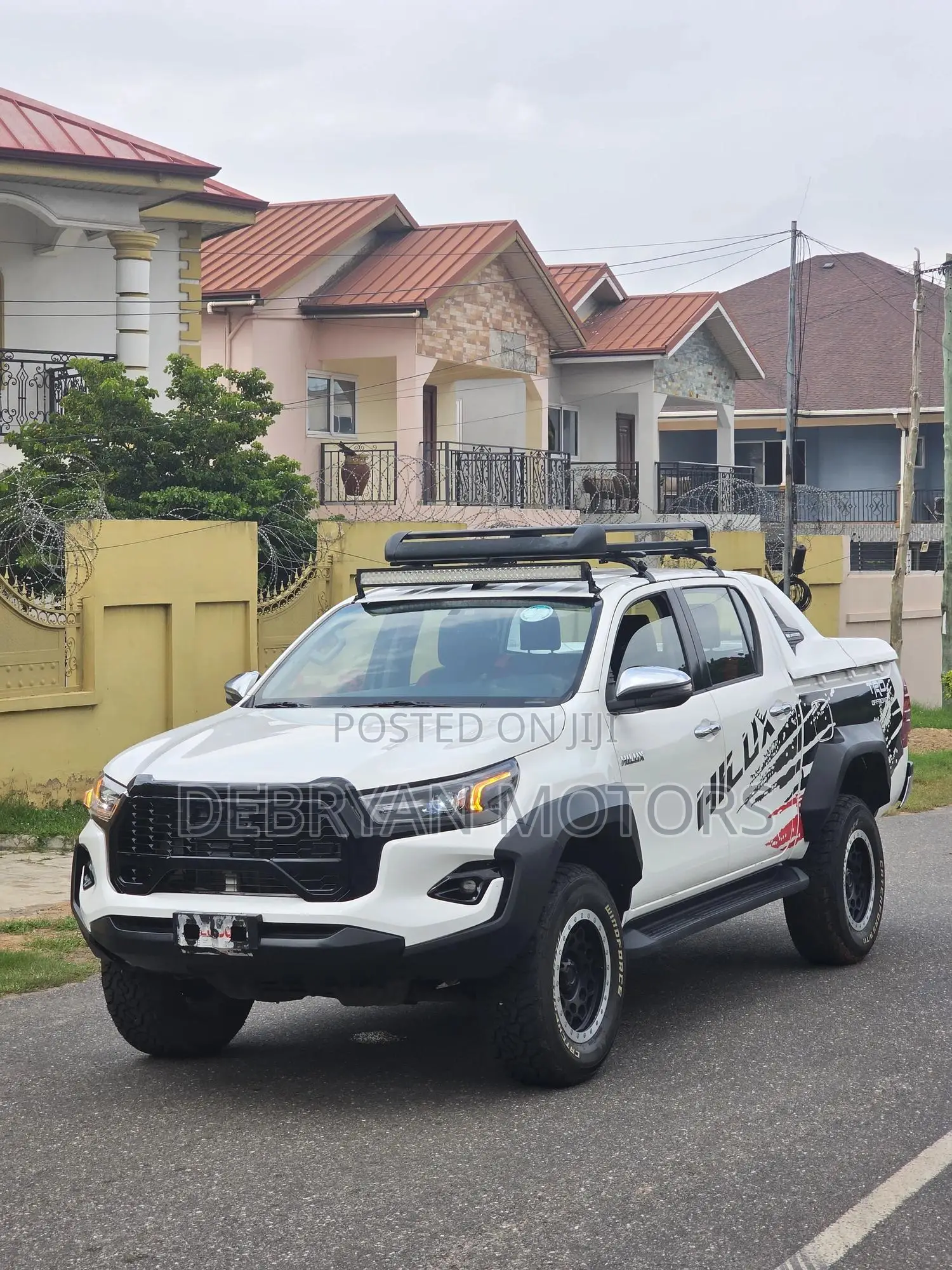 Toyota Hilux Revo Double Cab Petrol 2.7 AWD 2022 White