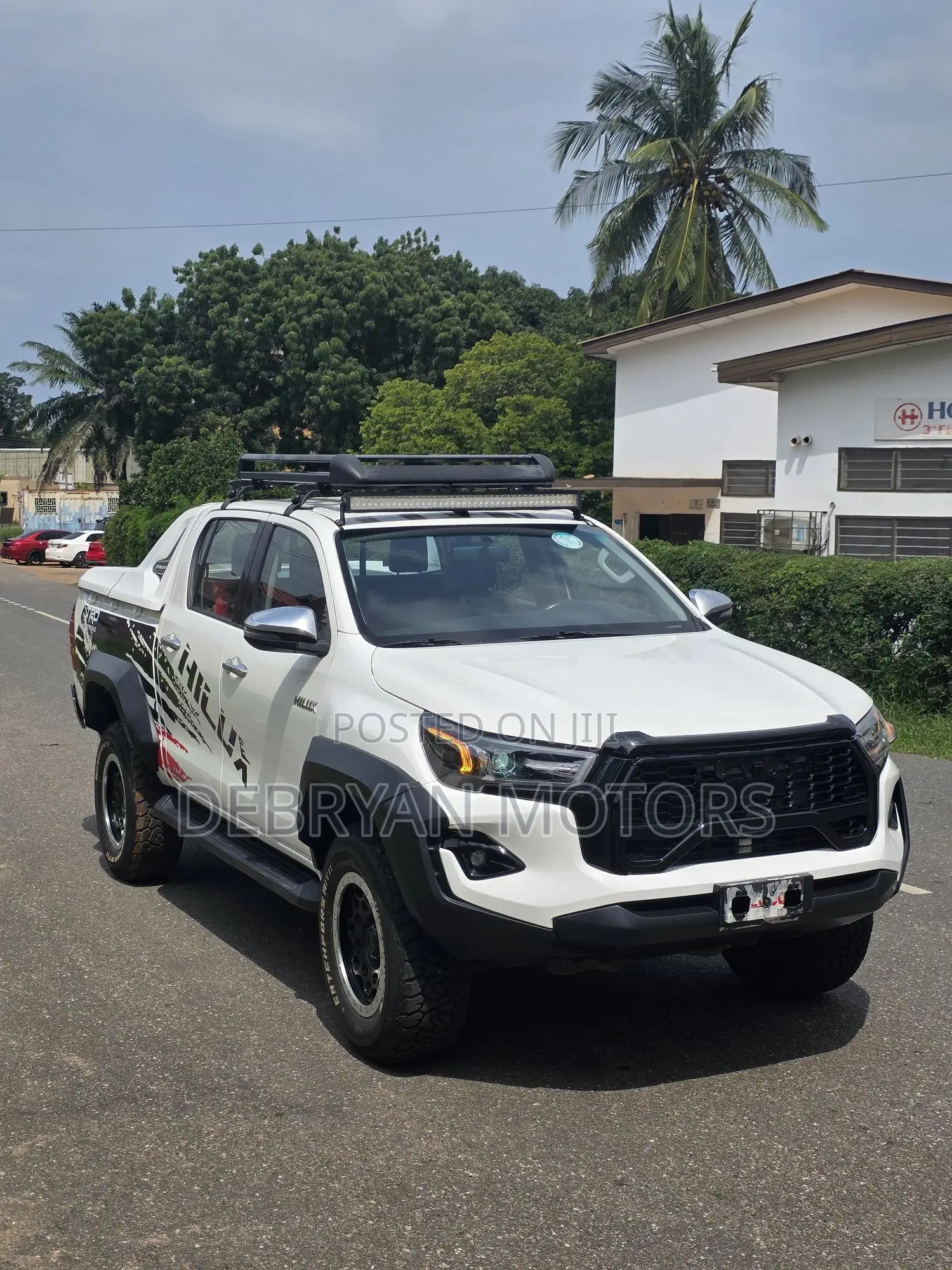 Toyota Hilux Revo Double Cab Petrol 2.7 AWD 2022 White