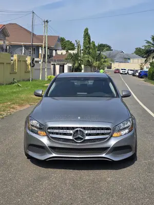 Mercedes-Benz C300 Base Sedan RWD (2.0L 4cyl 7A) 2016 Gray