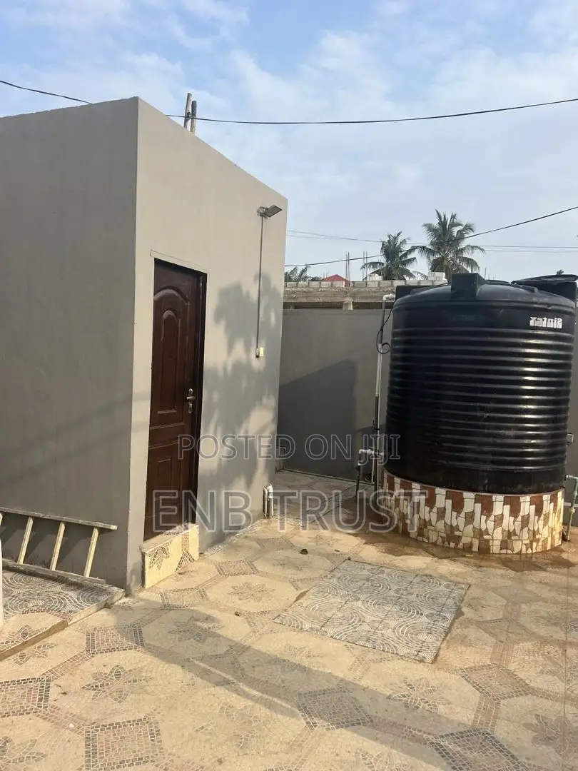 3bdrm House in Odumase, Ga South Municipal for sale