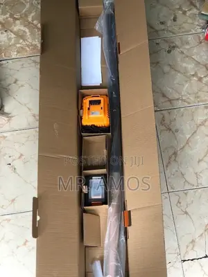 20v Lithium-Ion Concrete Vibrator + Needle Rod Combo - Ccvli