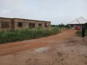 4bdrm House in 4 Bedrooms House For, Kumasi Metropolitan for sale