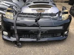 Toyota Voxy Complete Front Cut