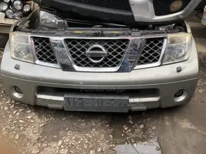 Nissan Navara Complete Front Cut