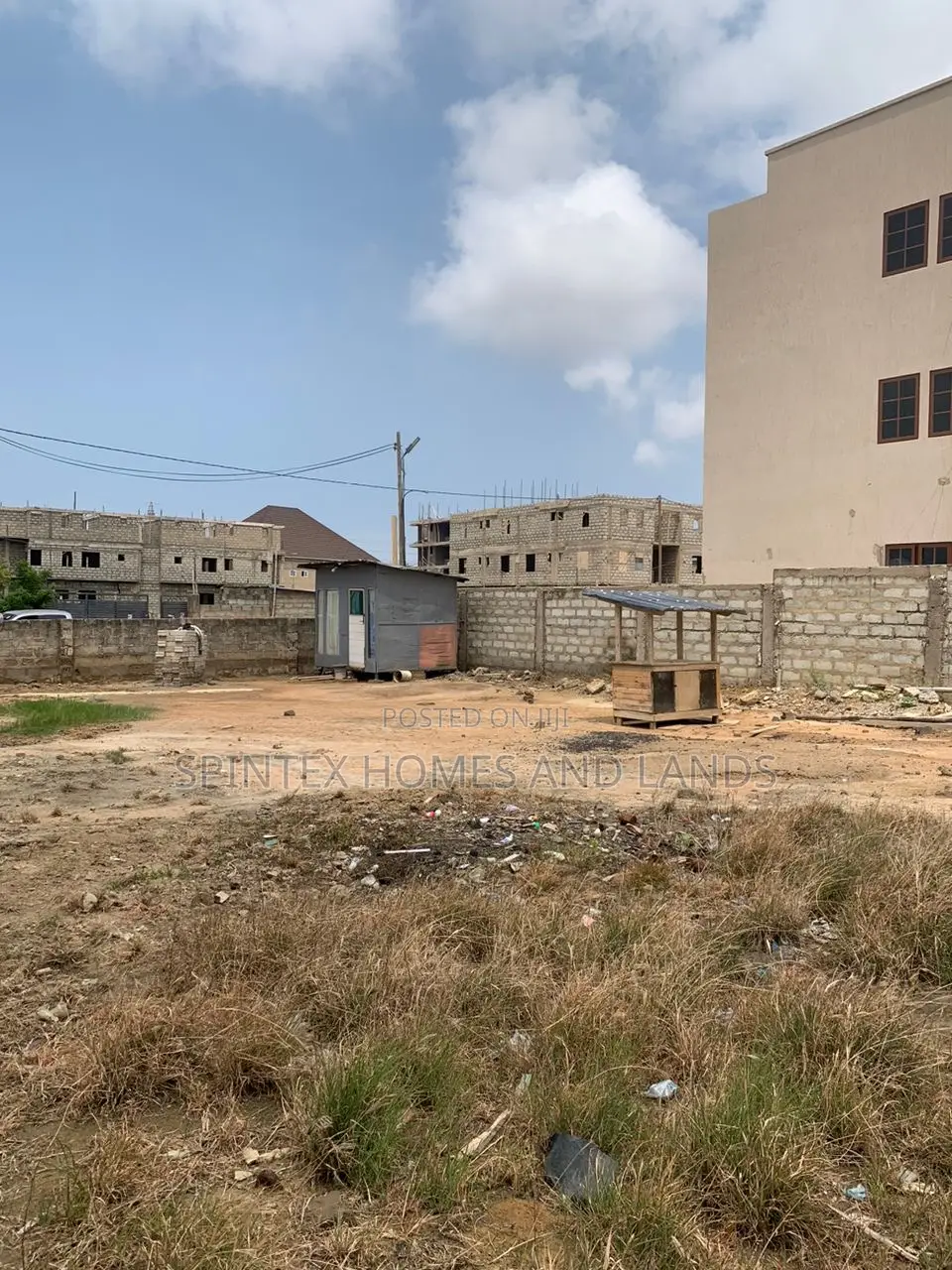 One Plot for Sale, Size 65/85