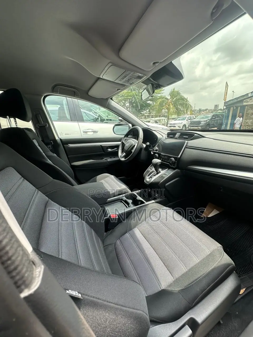 Honda CR-V LX 4dr SUV (2.4L 4cyl CVT) 2017 Gray