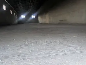 1000 SQM Warehouse at Avenor for Sale