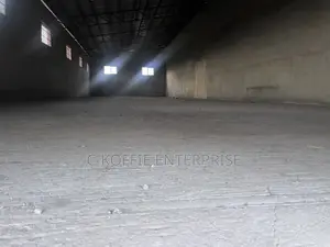 1000 SQM Warehouse at Avenor for Sale