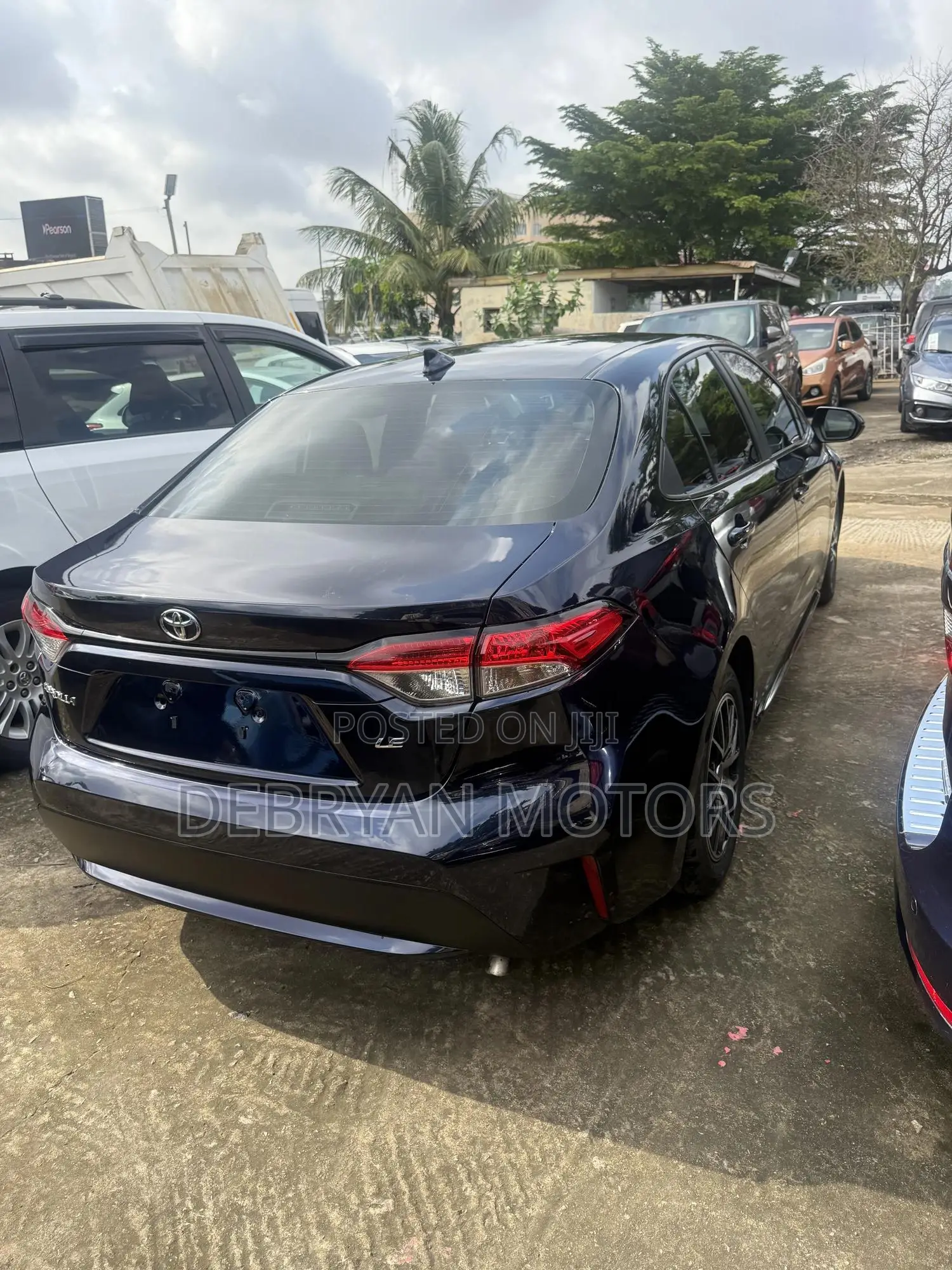 Toyota Corolla LE 2021 Blue