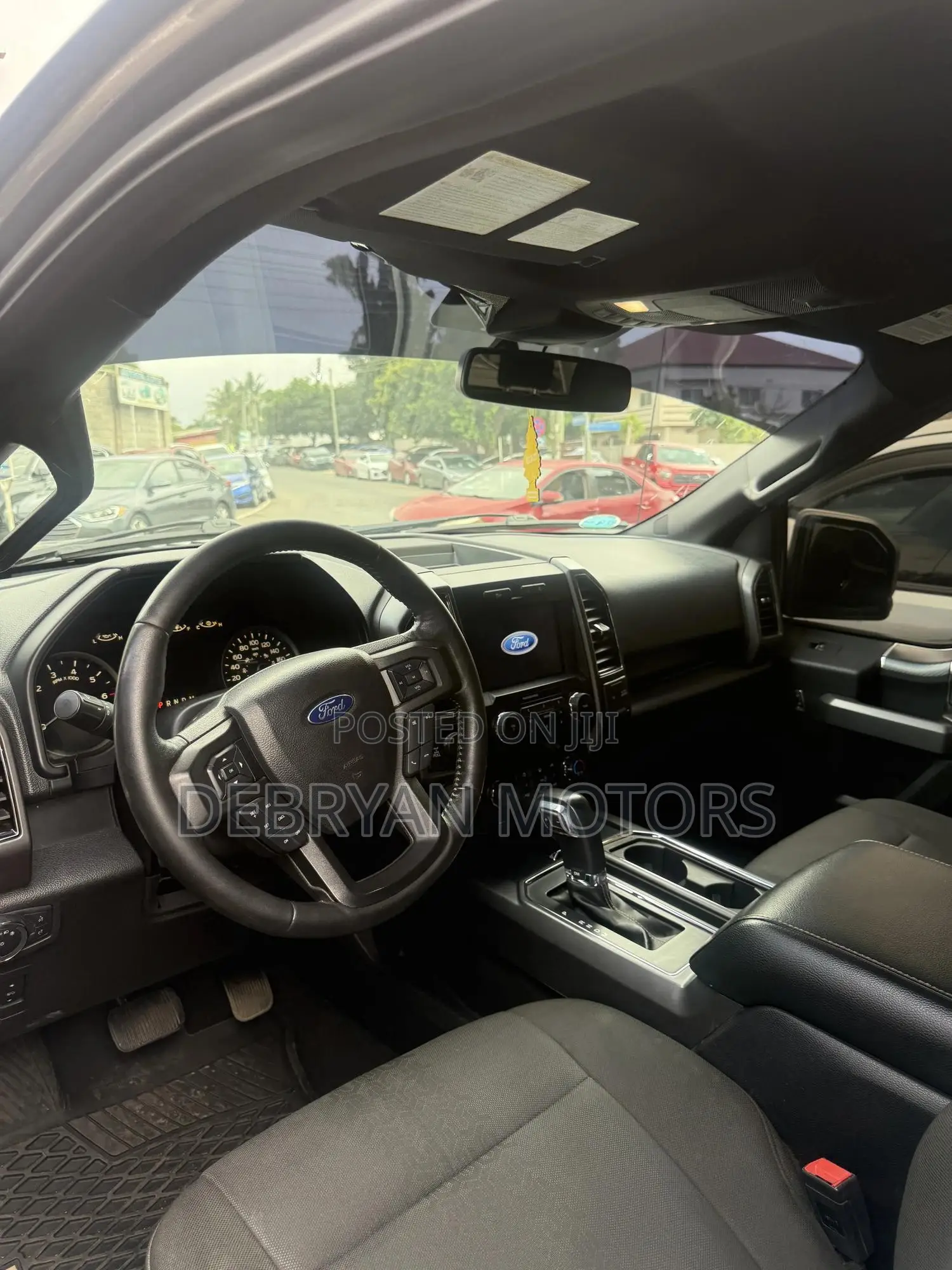 Ford F-150 XLT 4x4 SuperCrew Cab Styleside 5.5 ft. box 145 in. WB 2019
