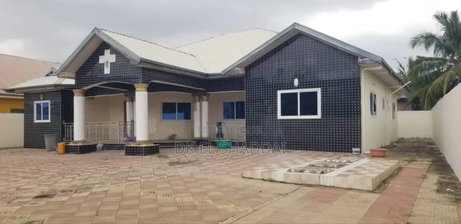 5bdrm House in Pokuase for rent