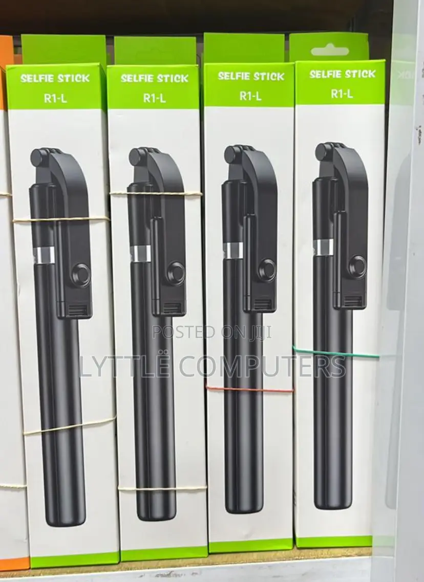 R1 Long Selfie Stick