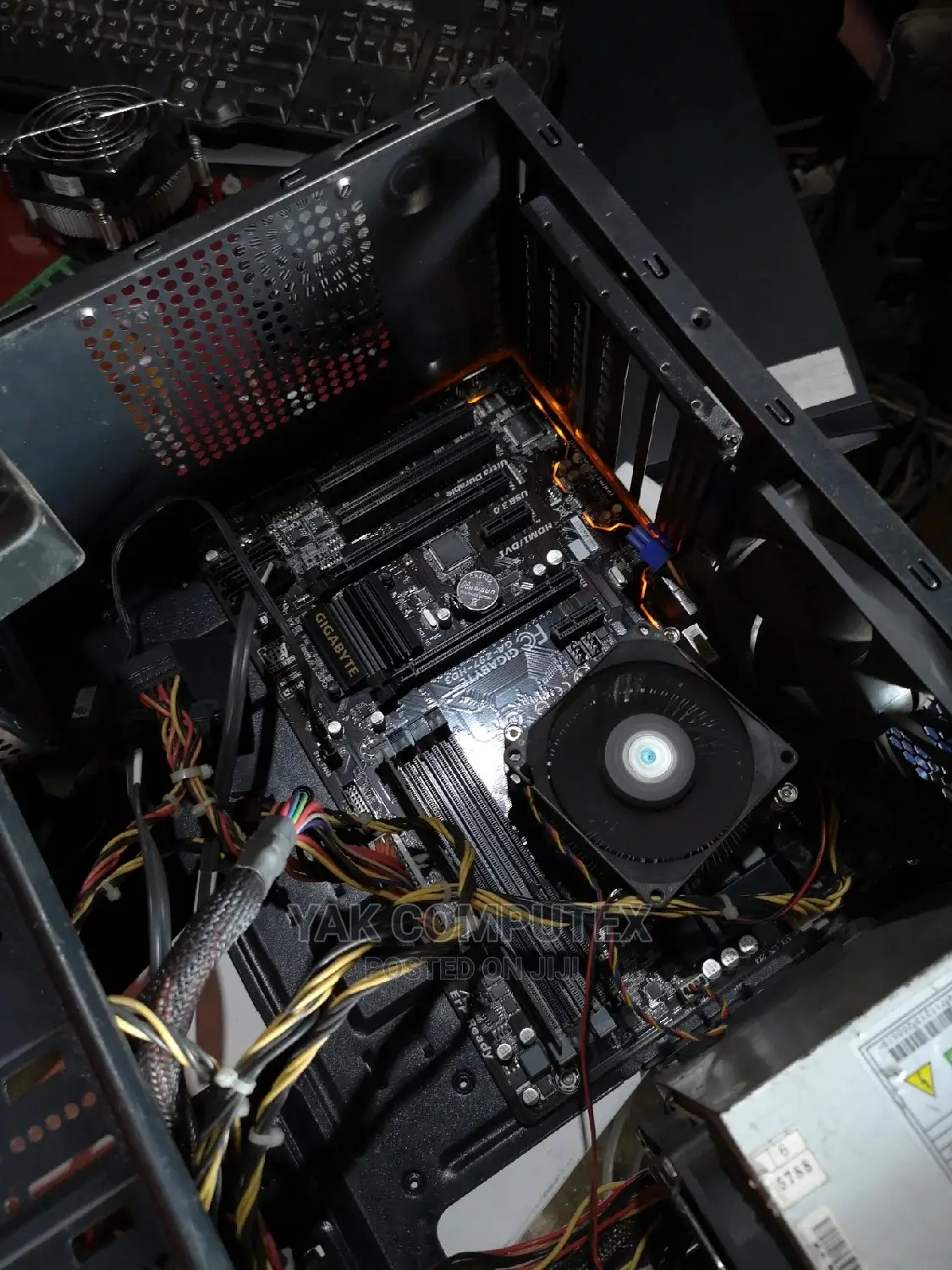 Desktop Computer Lenovo ThinkCentre M710 4GB Intel Core I5 HDD 500GB