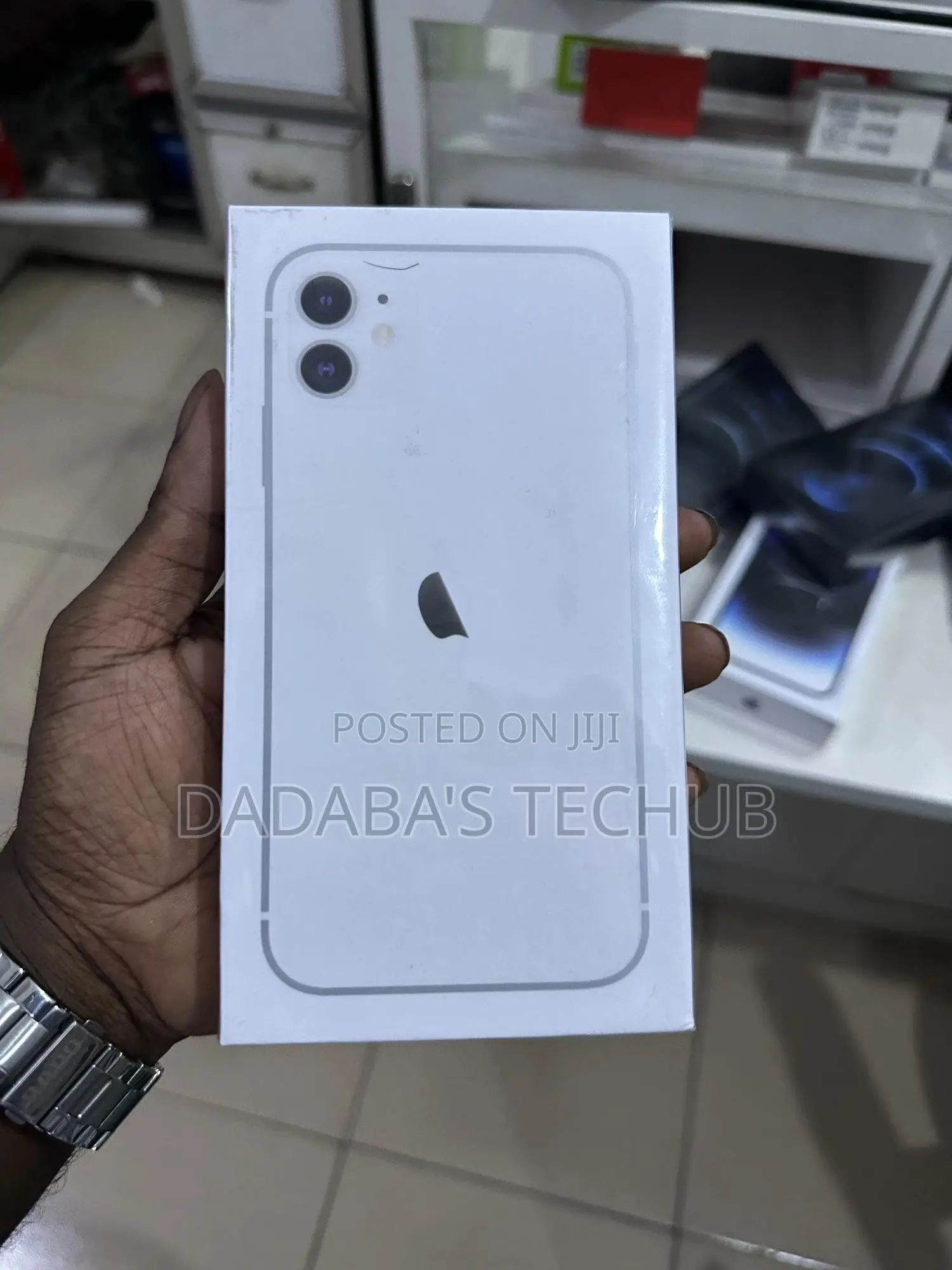 New Apple iPhone 11 64 GB White