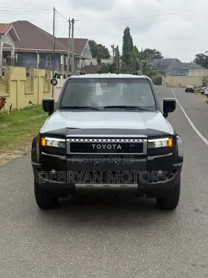 New Toyota Land Cruiser Prado 2.7 2024 Black