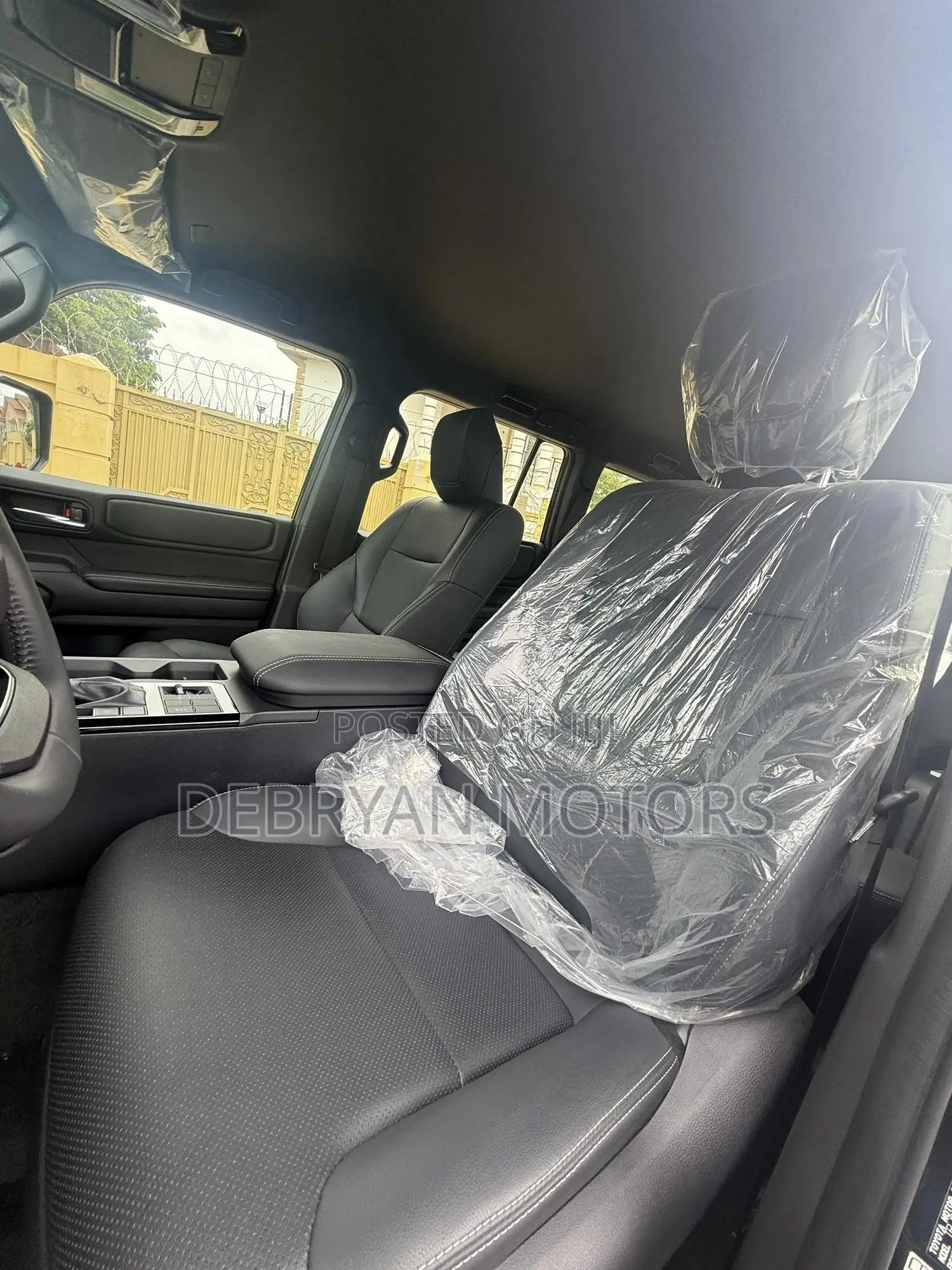 New Toyota Land Cruiser Prado 2.7 2024 Black