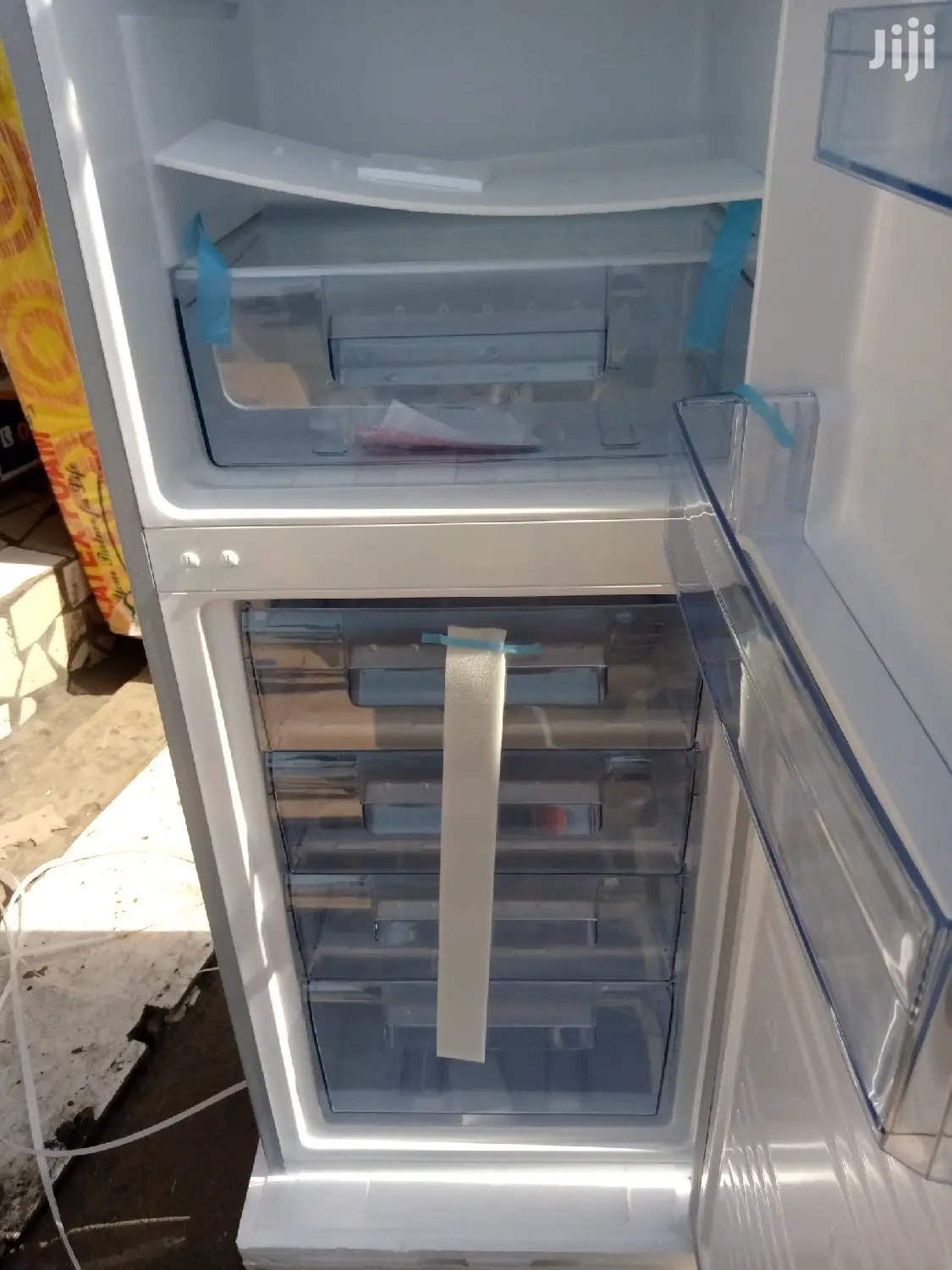 Mirror Door Fridge- Pearl