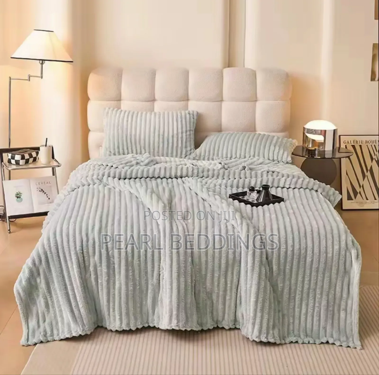 Premium Luxurious Stripped Plush Blanket With 2 Pillowcase