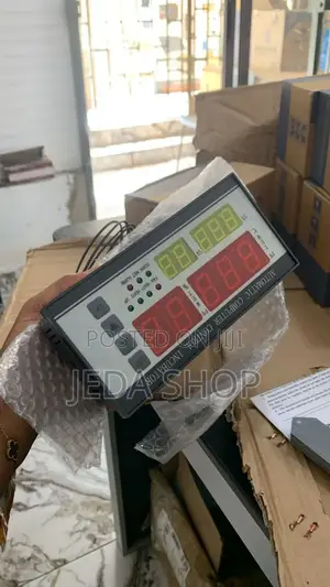 Xm18 White Face Temperature Controller