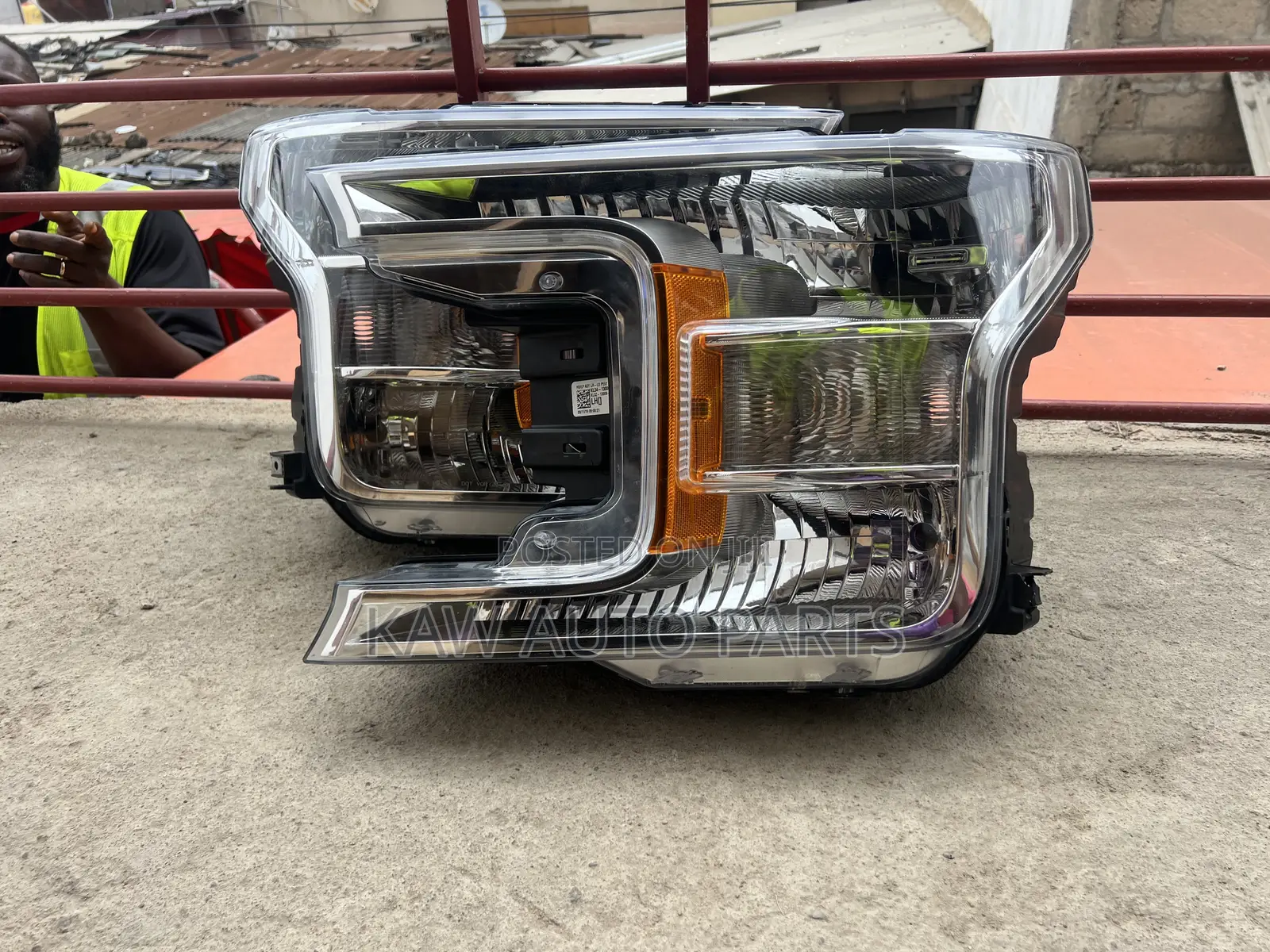2017,2018,2019,2020,2021 Headlight for Ford F150